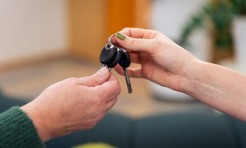 vuokra-asunnon avaimien luovuttaminen